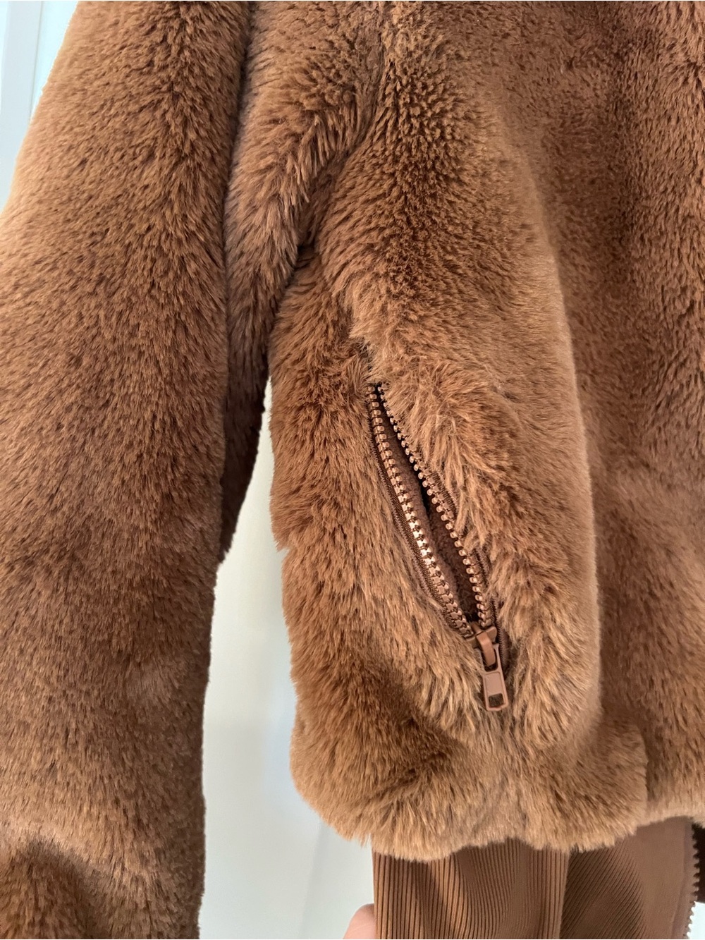 Elie Tahari Chestnut Brown Faux Fur Hooded Jacket - Picture 4 of 10